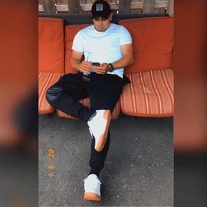 Meet your Posher, Patricio